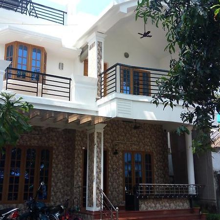 Cukoos Nest Apartment Kochi Exterior photo