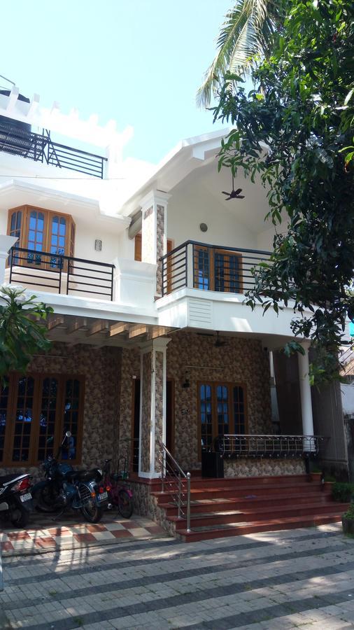 Cukoos Nest Apartment Kochi Exterior photo