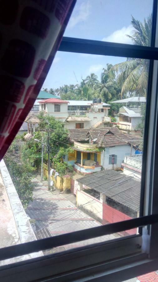 Cukoos Nest Apartment Kochi Exterior photo